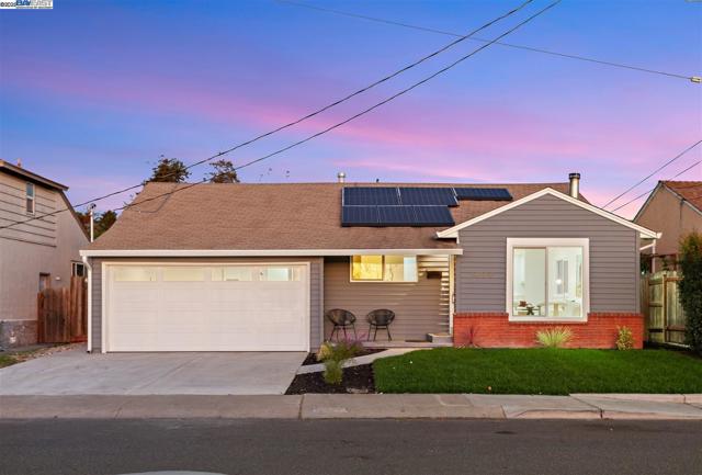 14700 Acacia St, San Leandro CA: https://media.crmls.org/mediaz/3014db13-f4be-4912-9c5e-f44c3b60c343.jpg