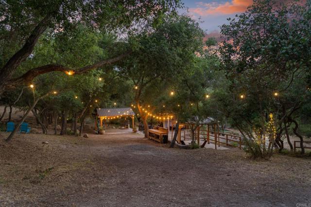 9115 Harmony Grove Road, Escondido CA: https://media.crmls.org/mediaz/30150561-a3c4-447c-a1b4-5ff0fcdd71bd.jpg