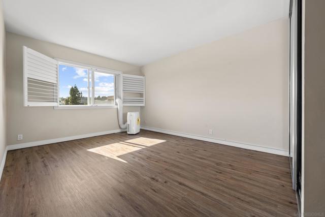 Image 11 of 20 For 6120 Decena Dr  207