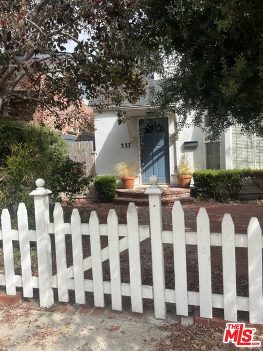 337 8th Street, Manhattan Beach, California 90266, 3 Bedrooms Bedrooms, 0 ,3 BathroomsBathrooms,Residential,Sold,8th,0,26858639