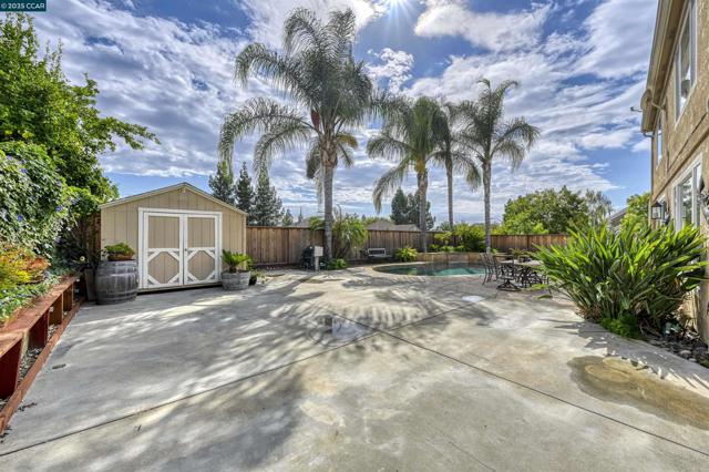 713 Tennyson Dr, Livermore CA: https://media.crmls.org/mediaz/3016a779-73c8-47cb-9cf3-276a453e0d36.jpg