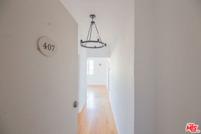 1201 N Crescent Heights Boulevard, West Hollywood CA: https://media.crmls.org/mediaz/3016e916-8df6-4792-944f-c832a49eb1b4.jpg