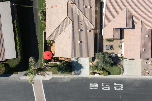 43363 N Heritage Palms Drive, Indio CA: https://media.crmls.org/mediaz/3017f9c2-6f41-4e54-8516-119c42f8fe72.jpg