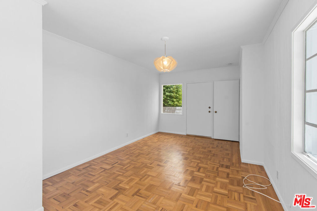 MLS #25587447 image #22