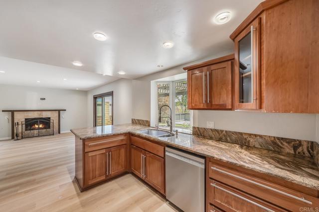Detail Gallery Image 12 of 25 For 5133 Biltmore, San Diego,  CA 92117 - 3 Beds | 2/1 Baths
