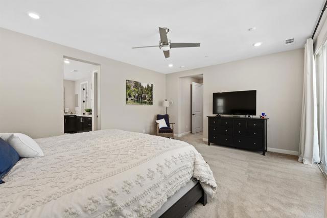 Detail Gallery Image 21 of 49 For 21711 Deer Grass Dr, Escondido,  CA 92029 - 4 Beds | 3/1 Baths