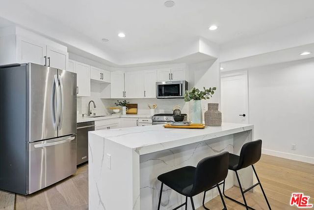842 11th Street photo 13