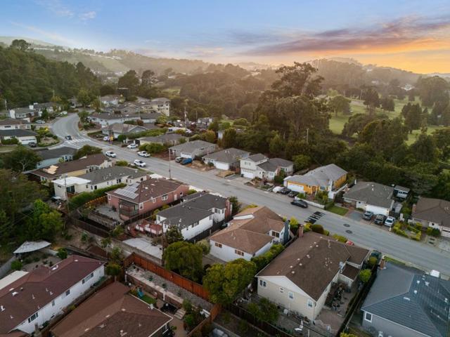 515 Helen Drive, Millbrae CA: https://media.crmls.org/mediaz/301a7c33-ed33-48d2-8b7b-0e8ed1433fb7.jpg