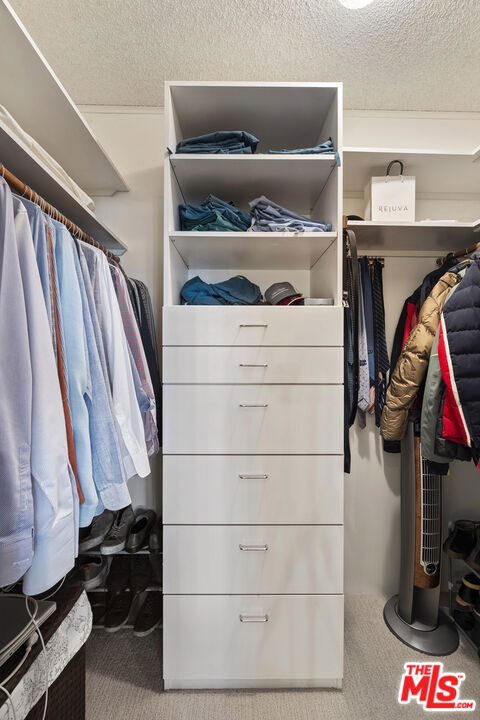 8455 Fountain Avenue, West Hollywood CA: https://media.crmls.org/mediaz/301ac062-eb3d-4470-ba24-4ba4288ffdb8.jpg