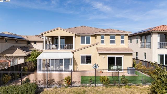 Image 59 of 60 For 31 Stirling Way