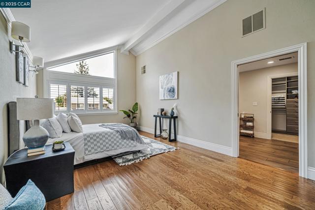 732 Graham Ct, Danville CA: https://media.crmls.org/mediaz/301b1a5f-e33a-48a1-9167-73dd70f3109d.jpg