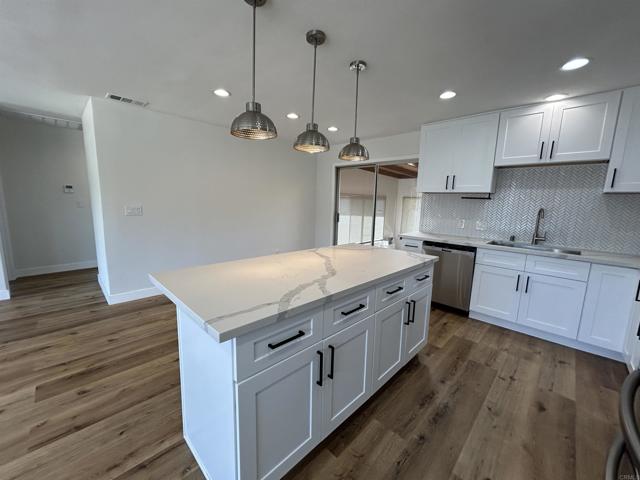 Detail Gallery Image 29 of 46 For 2501 Davis Ave, Carlsbad,  CA 92008 - 6 Beds | 5 Baths