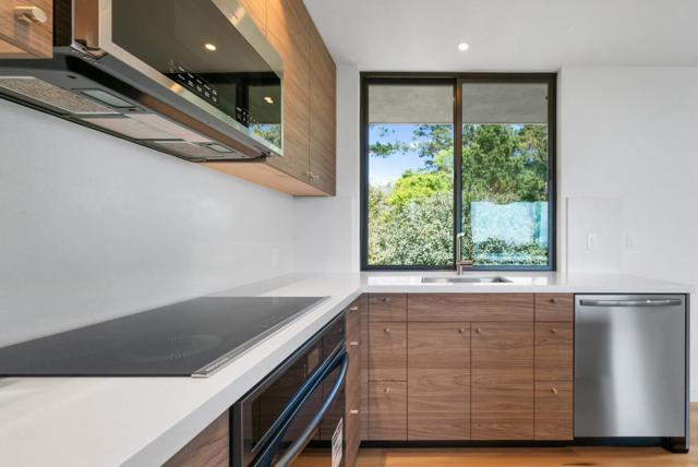 600 Sea View Terrace, La Selva Beach CA: https://media.crmls.org/mediaz/301c78ae-fc05-4918-a28e-d20e821aed5f.jpg