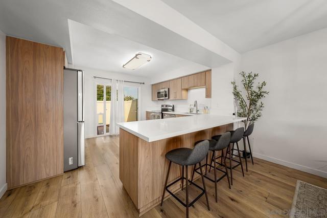 5800 Lake Murray Blvd, La Mesa CA: https://media.crmls.org/mediaz/301d19ee-2ad9-4c4b-a6cb-ed3c1f0e5ac9.jpg