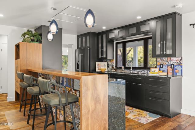 1417 Foothill Road, Ojai CA: https://media.crmls.org/mediaz/301d401b-9c7a-47ca-88f8-7a55986a6447.jpg