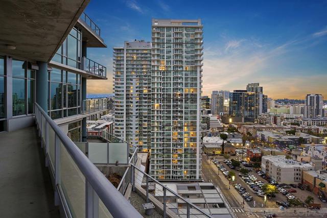 1080 Park Blvd, San Diego CA: https://media.crmls.org/mediaz/301e5a03-27cc-43d4-86d1-8b8eade3a618.jpg