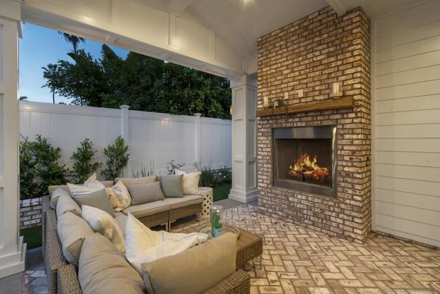462 Westbourne Street, La Jolla CA: https://media.crmls.org/mediaz/301e98c4-880d-4d99-8fb6-62d0611cd9ed.jpg
