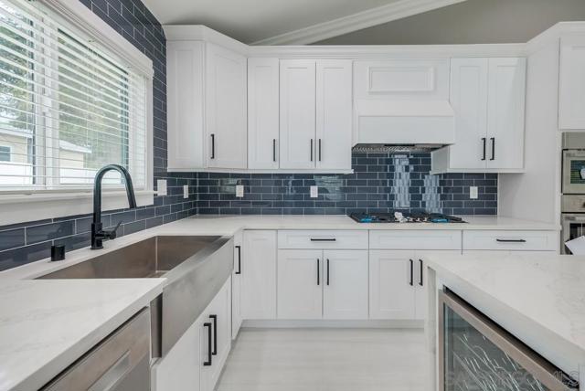 2476 Coolidge Ave, Los Angeles CA: https://media.crmls.org/mediaz/301fe561-16a7-4729-953d-a87a5c0711cf.jpg