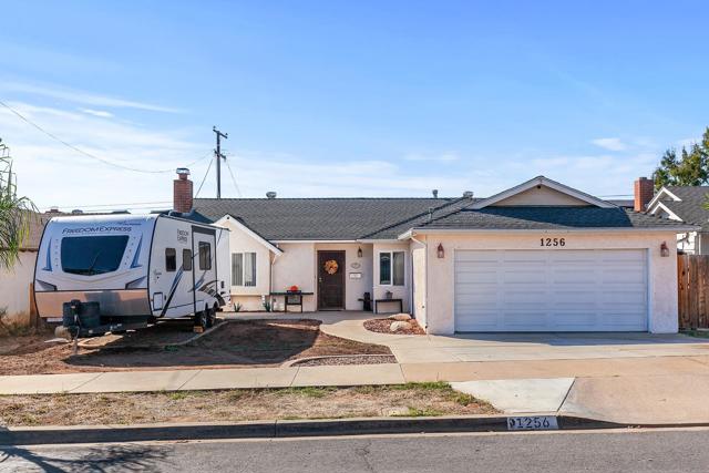 1256 TANGERINE ST, El Cajon CA: https://media.crmls.org/mediaz/3020a0e0-a73c-4dae-ae51-9caa2f42b496.jpg