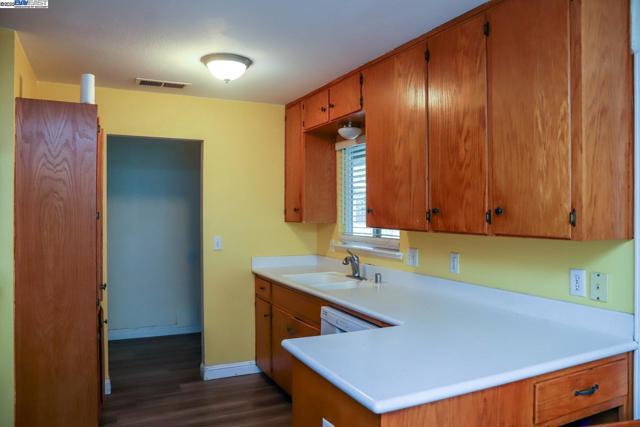 4295 N Archie Avenue, Fresno CA: https://media.crmls.org/mediaz/30214664-ab3a-4540-a49e-a76236f1e4c8.jpg