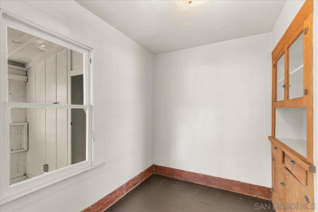 4617 Wightman Street - photo 9