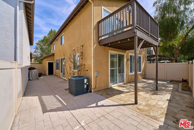 18802 Electra Court, Canyon Country CA: https://media.crmls.org/mediaz/302349ce-2e7f-4c19-8e25-3e9bd4bb2661.jpg