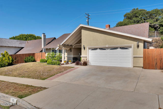30 S Ellis Place, Newbury Park CA: https://media.crmls.org/mediaz/30244b48-090b-44a7-b4d8-ef85932ec02f.jpg