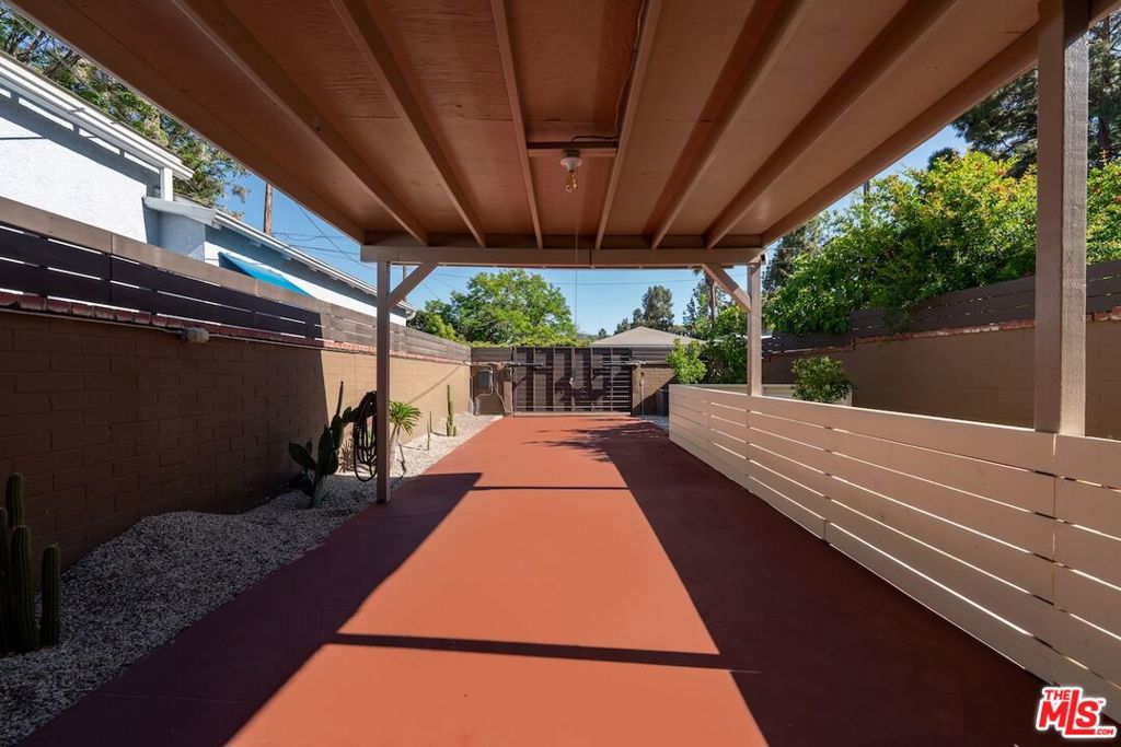 2914 W Chandler BoulevardBurbank image #17