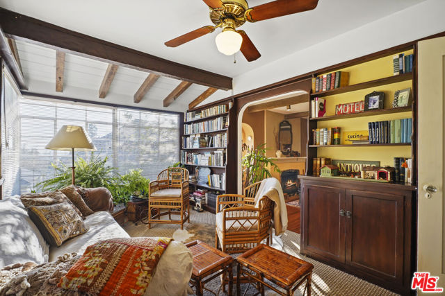 1326 Cordova Avenue, Glendale CA: https://media.crmls.org/mediaz/3024f65e-3547-4db5-89e1-dd705d8b61c0.jpg