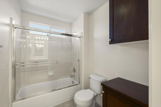 Detail Gallery Image 23 of 35 For 10353 Pinion, Escondido,  CA 92026 - 5 Beds | 4/1 Baths