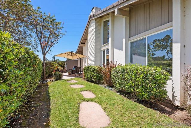 159 Mexicali Ct, Solana Beach CA: https://media.crmls.org/mediaz/3026225a-41d5-44d1-ac0e-dea64e8463b0.jpg