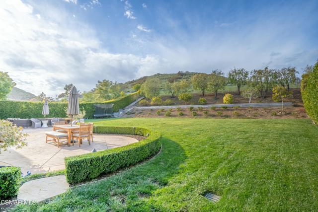 5675 Via Bonita, Newbury Park CA: https://media.crmls.org/mediaz/30276438-6dfc-42fa-8ab1-ce42f83e30bf.jpg