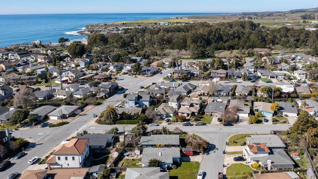 119 Coalinga Way, Santa Cruz CA: https://media.crmls.org/mediaz/30287fae-5266-43b9-9441-f7962e21b663.jpg