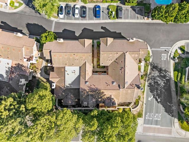 5666 Belleza Drive, Pleasanton CA: https://media.crmls.org/mediaz/302883d2-0e8c-43d0-99d5-86c7b5391e9d.jpg