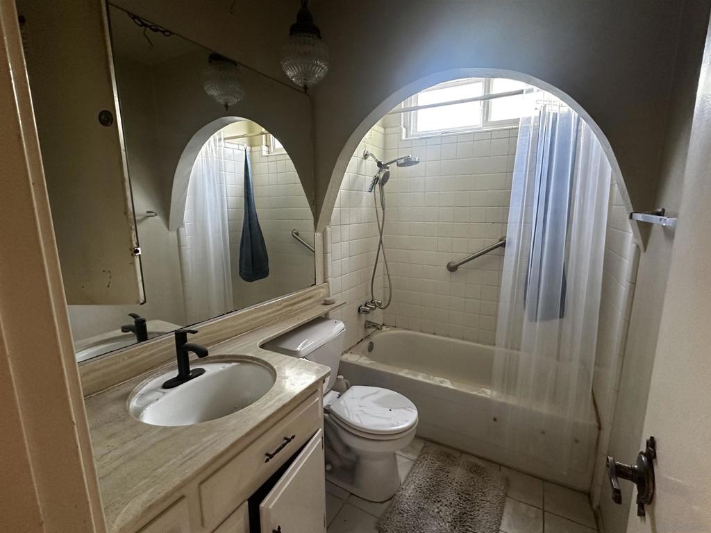 677 Astorga Place - photo 19