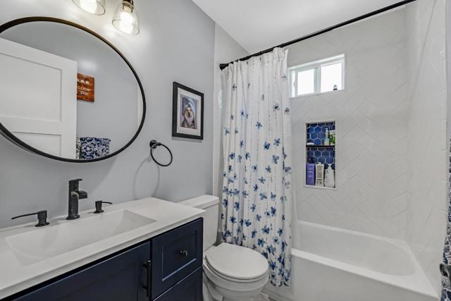 1324 Linda Mar Boulevard, Pacifica CA: https://media.crmls.org/mediaz/30296a70-3ba0-4e24-a94d-a47354c4ff4c.jpg