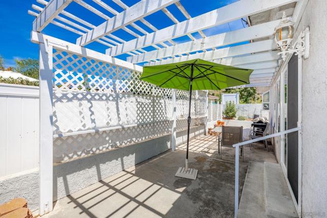 2010 W San Marcos Blvd, San Marcos CA: https://media.crmls.org/mediaz/3029eabc-5163-4ac1-b783-3920b4393ae5.jpg