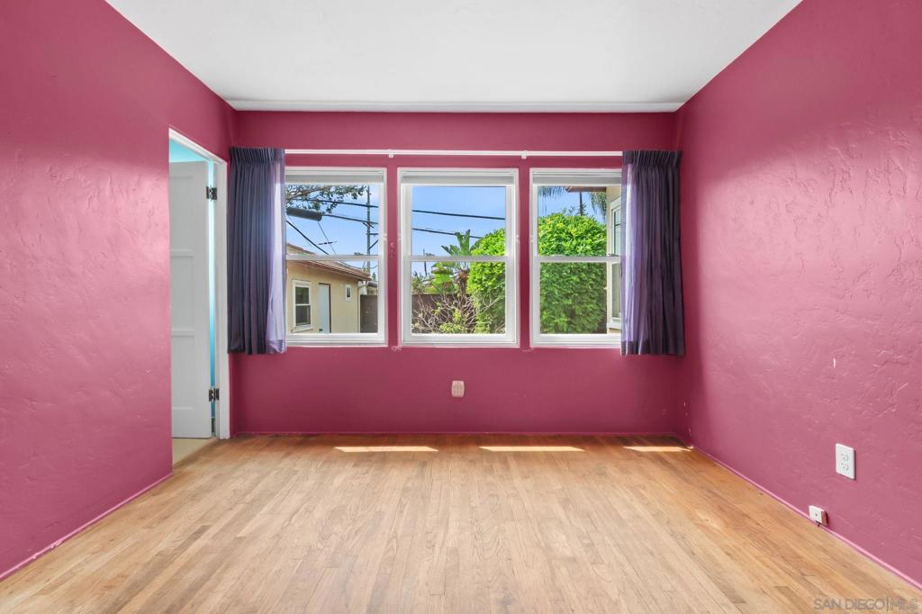 2330 Bancroft - photo 15