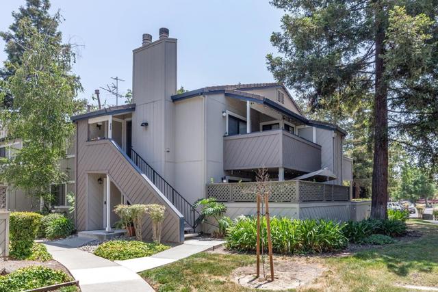643 Yolo Court, San Jose CA: https://media.crmls.org/mediaz/302b8eb4-f739-445f-9e34-64e714caa1bf.jpg