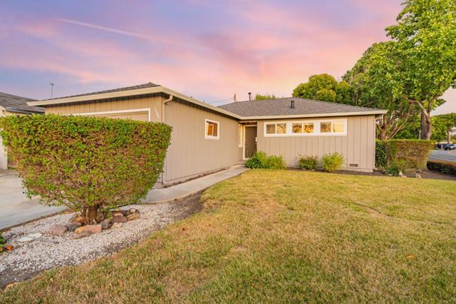 3384 Fowler Avenue, Santa Clara CA: https://media.crmls.org/mediaz/302c220a-26c4-4b1c-b3fd-e42dc0d6d37e.jpg
