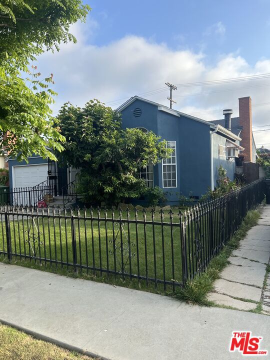 3973 Coolidge Avenue