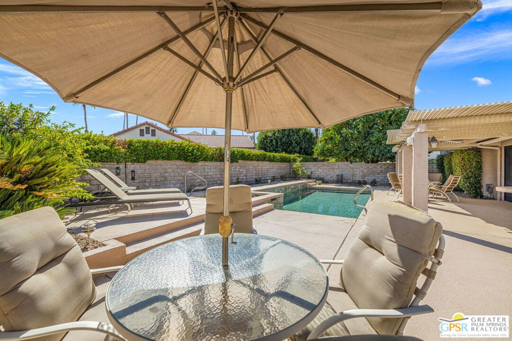 MLS #25613565PS image #2