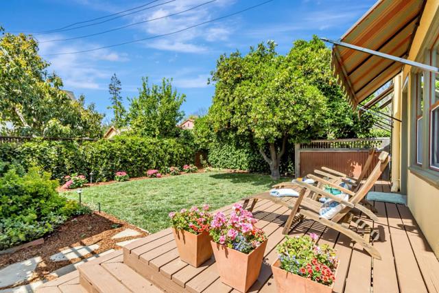 575 S 14th Street, San Jose CA: https://media.crmls.org/mediaz/302d01ac-a496-42d7-bb26-8573dd801728.jpg