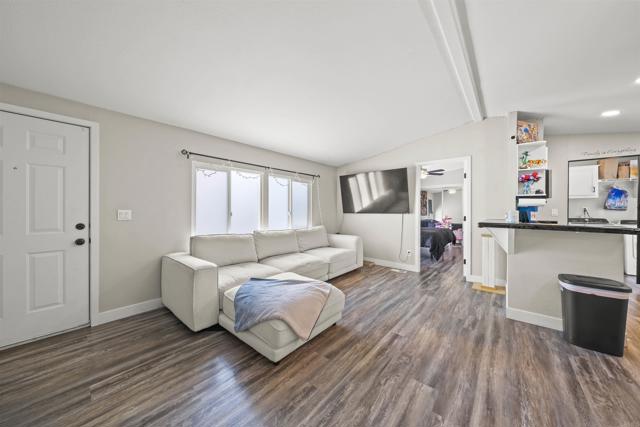 Detail Gallery Image 3 of 29 For 9902 Jamacha Bld Spc 81,  Spring Valley,  CA 91977 - 3 Beds | 1 Baths