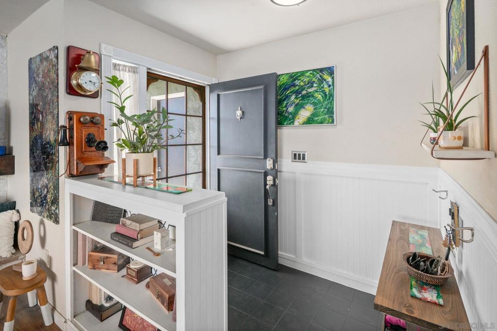 952 5th Ave - photo 4