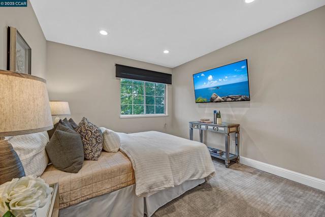 100 Bedford Ct, Danville CA: https://media.crmls.org/mediaz/302dc04d-55a4-4622-8572-a942a96016c7.jpg