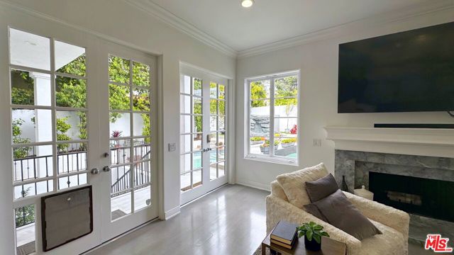 Image 21 of 73 For 723 10th Street