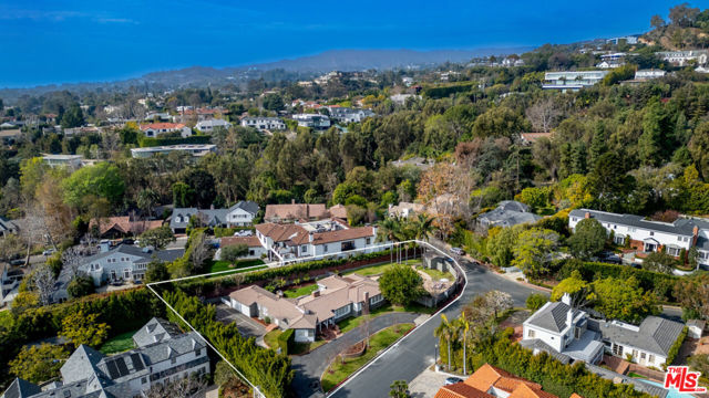 Drew Fenton | 157 N Woodburn Drive Los Angeles CA | MLS: 7226976