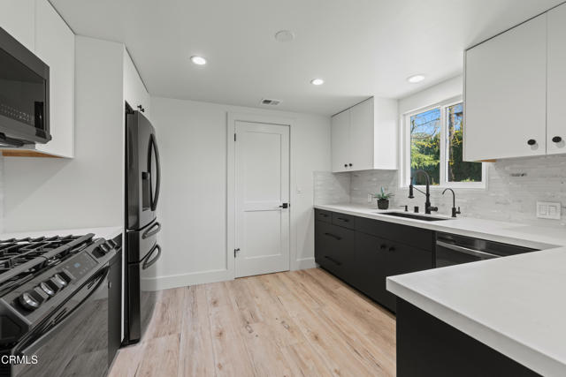 Detail Gallery Image 7 of 30 For 246 3rd St, Solvang,  CA 93463 - 3 Beds | 2 Baths