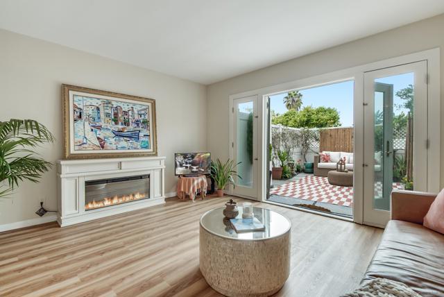 230 Prospect St, La Jolla CA: https://media.crmls.org/mediaz/302fb4bf-0b22-440d-a126-4a36992e351a.jpg